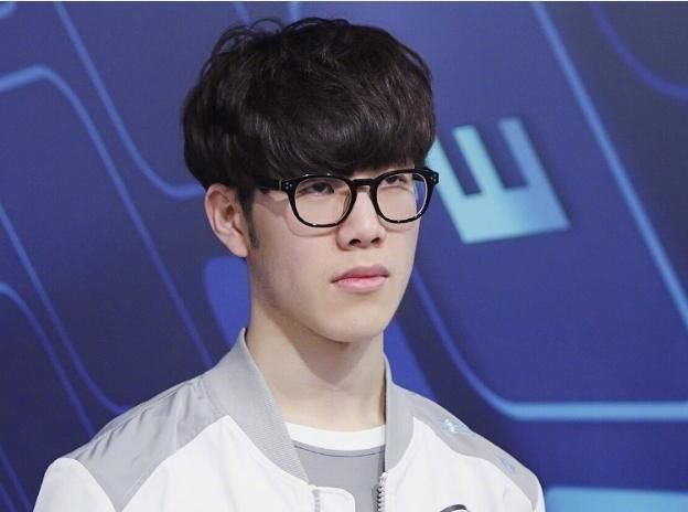 开云中国-TheShy在皇家马德里比赛中连败国际比赛日波士顿凯尔特人临场应变，这操作让人直呼：里程碑夜辽宁本钢刷新队史纪录的简单介绍-开云中国